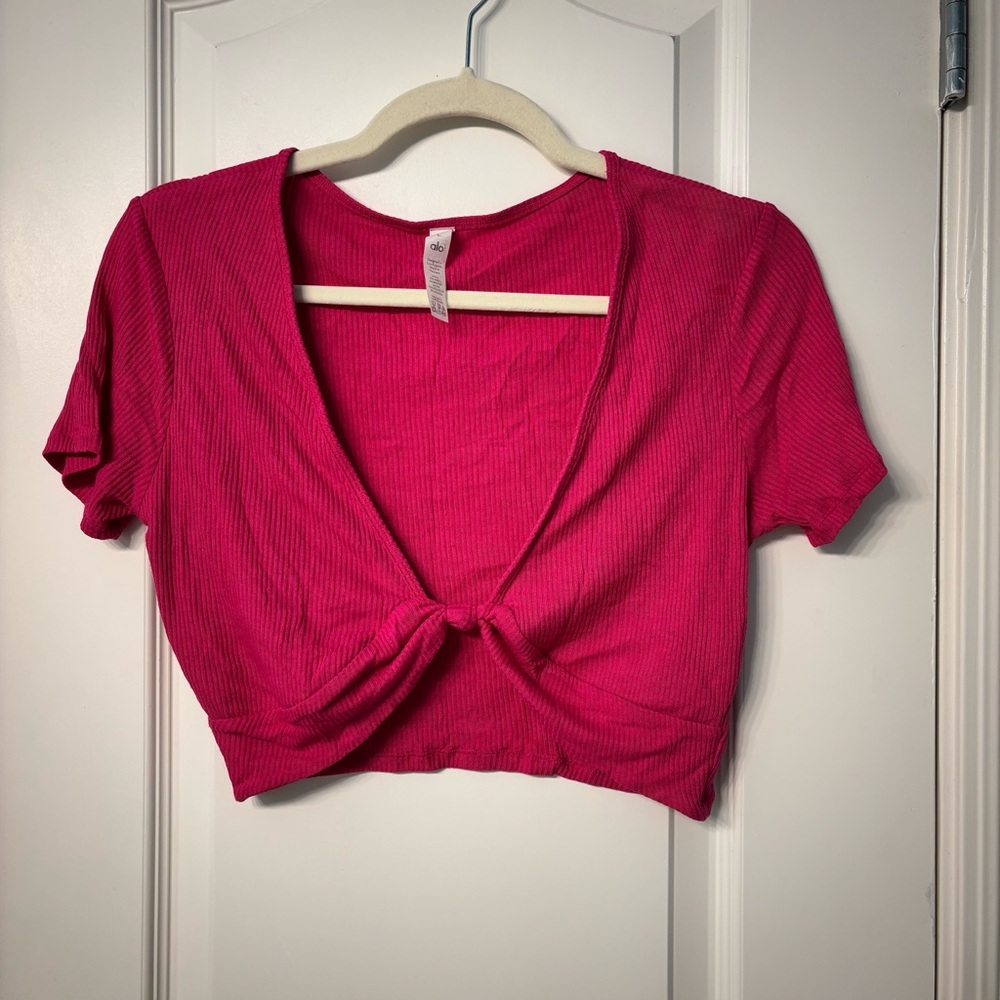 Women’s ALO Pink V-neck Crop Top- Large